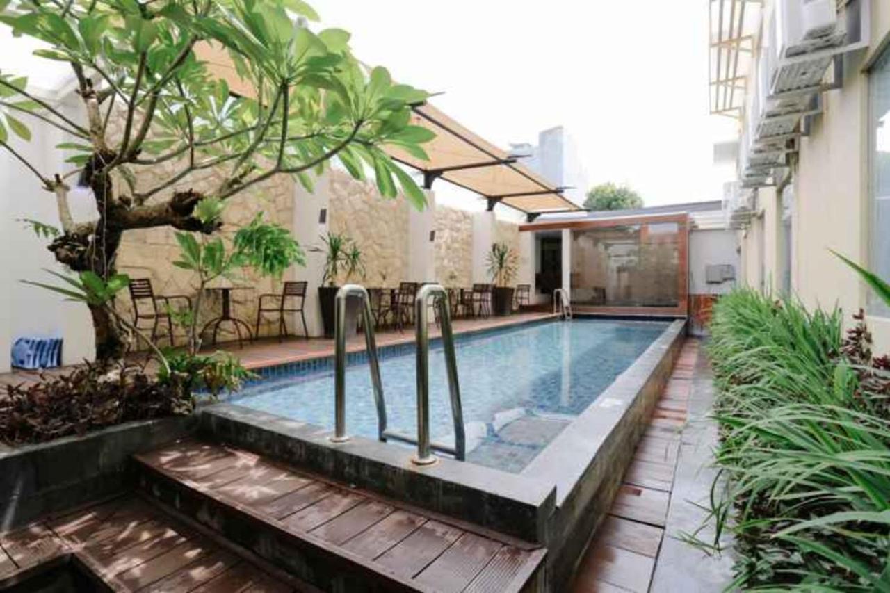 Favor Hotel Makassar Buitenkant foto