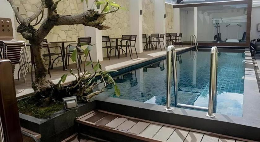 Favor Hotel Makassar Buitenkant foto