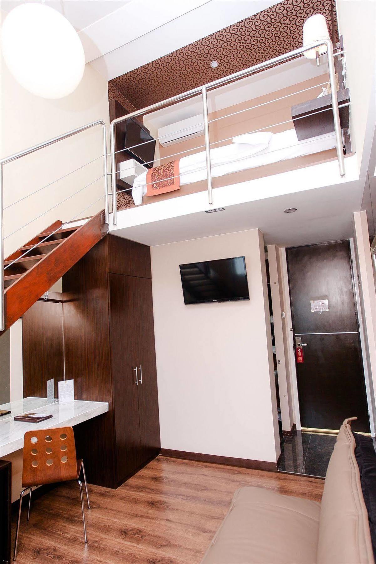 Favor Hotel Makassar Buitenkant foto